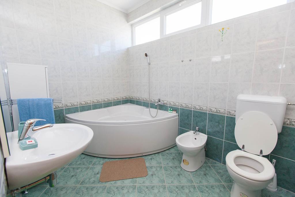 Apartmani Turudic 드라말리 외부 사진